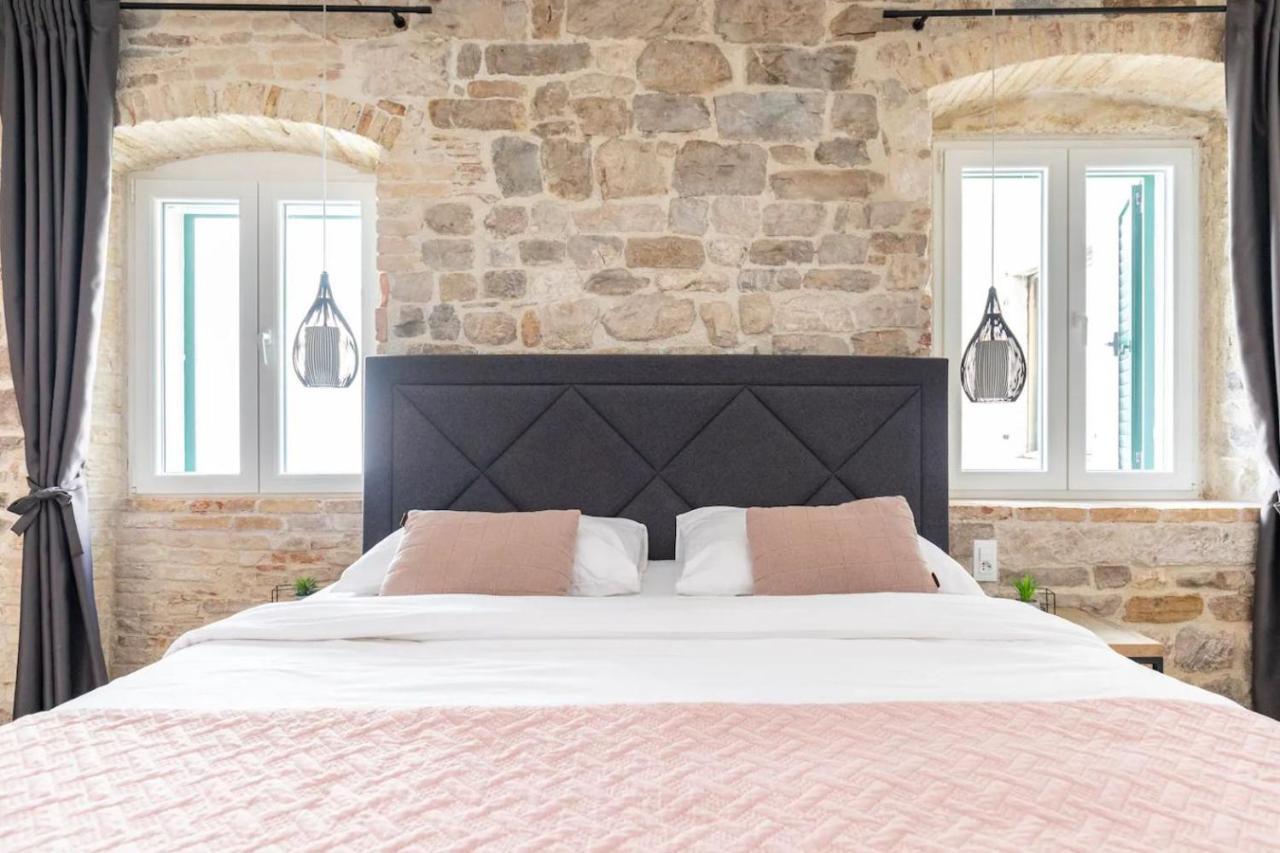 Luxury Rooms Prestige Palace Split Bagian luar foto